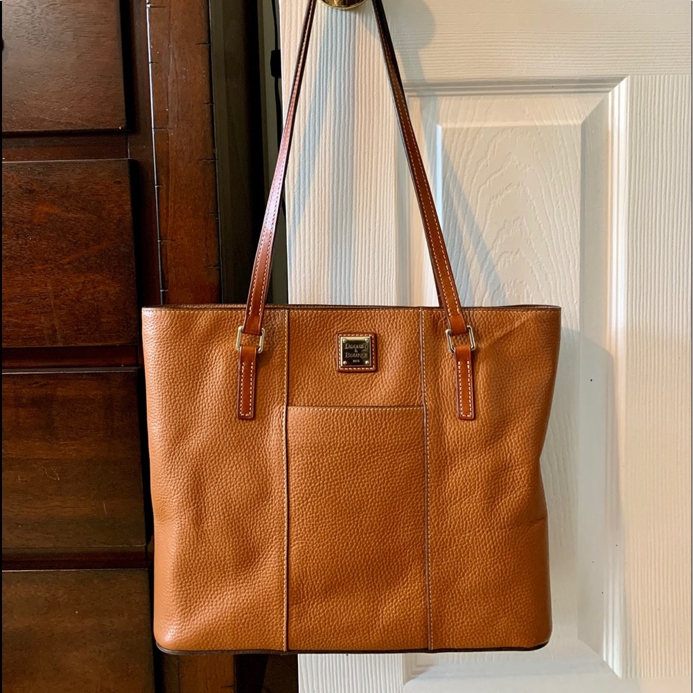 Shop hands free with this D&B Lexington Shopper!